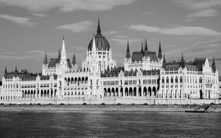 Ungaria în fața unei alegeri istorice: Orbán sau Occidentul?