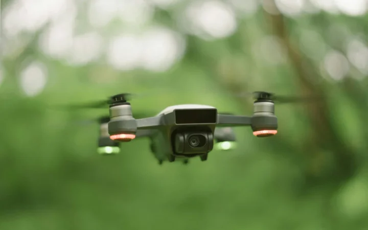 Banii din FPV Space, folosiți la pensii alimentare? Ancheta care îl implică pe Ondřej Vetchý