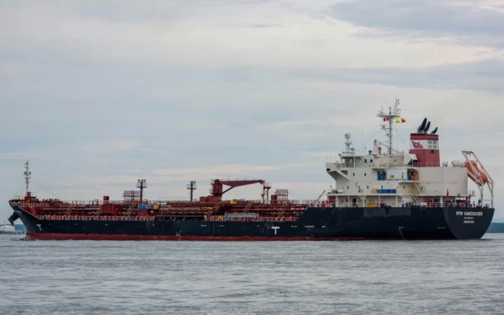 Iranul impune reguli stricte în Strâmtoarea Hormuz: Ce țări sunt cele mai expuse riscurilor maritime?