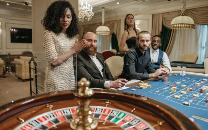 Casino Royale (2006): Povestea recuperării drepturilor și renașterea legendarului James Bond