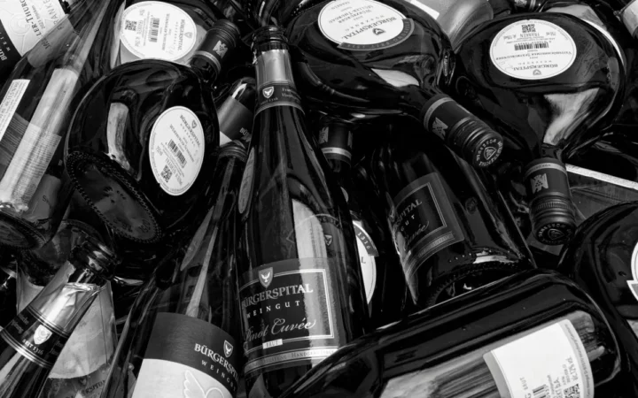 Jimmie Åkesson Propune Desființarea Monopolului Sistembolaget: Suedezii Ar Putea Cumpăra Alcool de Oriunde