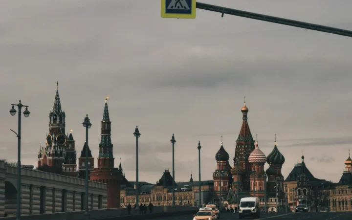 Iranul propune transferul uraniului îmbogățit către Rusia și cere ridicarea sancțiunilor în negocierile cu SUA