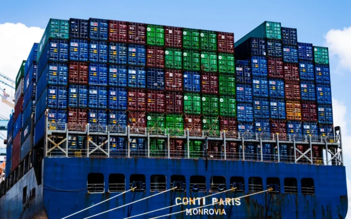 Tarife Uriașe pentru Mașinile Electrice Chinezești: Va Escalada Războiul Comercial dintre UE și China?