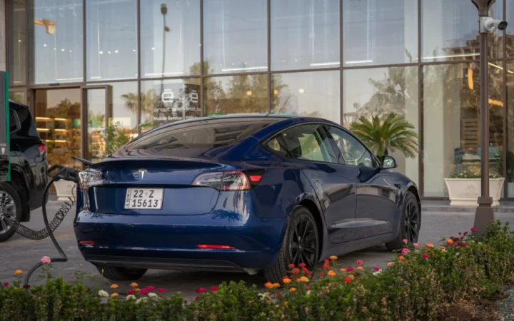 Tesla FSD Supervised, Aprobat în Danemarca: Ce Înseamnă cu Adevărat „Șofatul Autonom” în Europa?