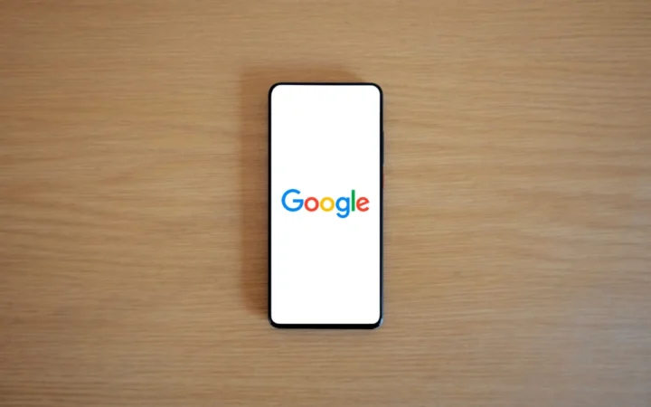 Google, amendată cu 890 de milioane de euro de UE pentru favorizarea propriilor servicii și restricționarea concurenței