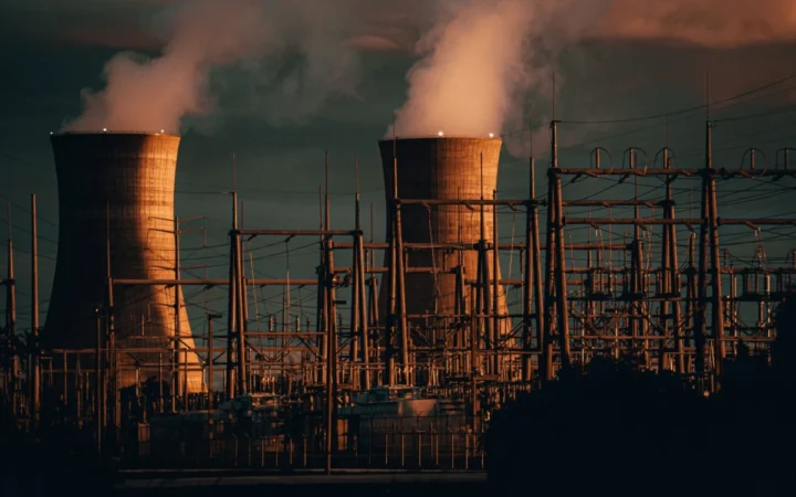 Războiul împotriva Iranului: Pericol nuclear, criză energetică și valuri uriașe de refugiați?