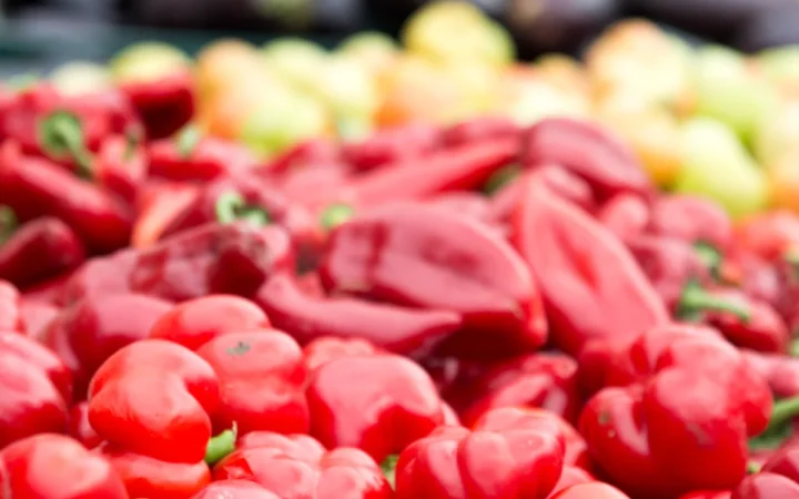 Tendințele alimentare care schimbă obiceiurile românilor