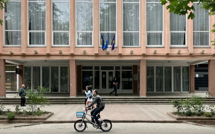 CDC oprește raportarea datelor despre avorturi, stârnind controverse la nivel național