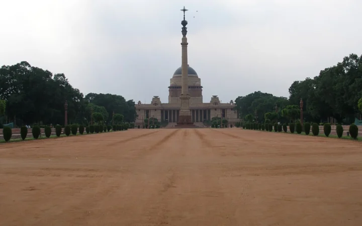 Summitul BRICS din New Delhi: tensiuni, criză economică și dispută privind declarația comună